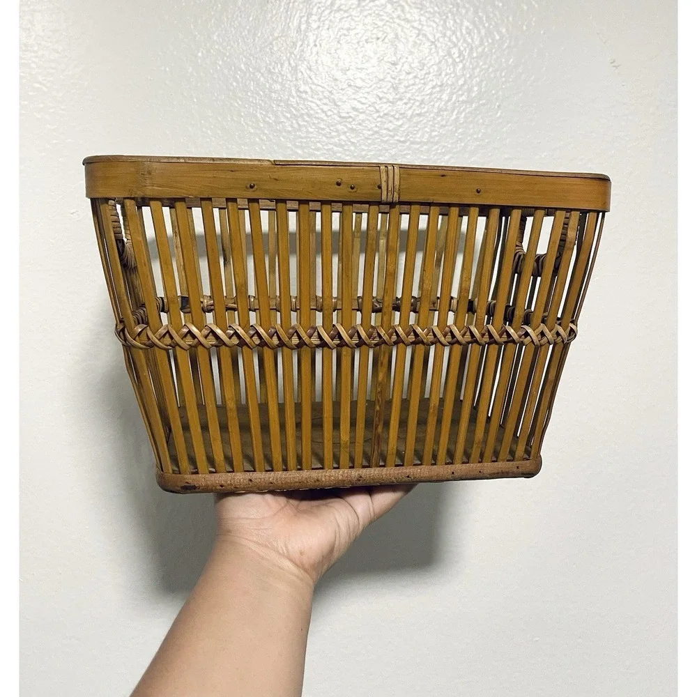 Vintage rustic bamboo basket with handles 7.5 X 10 X‎ 6